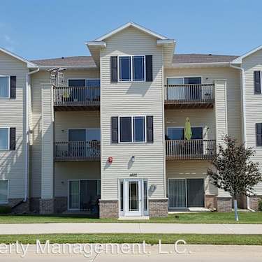 Hillcrest Park Apts 9614 University Ave Cedar Falls Ia
