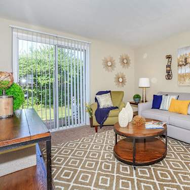 860 East Apartments Townhomes 860 Deerfield Boulevard