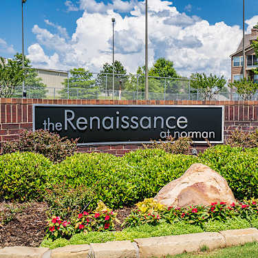 Renaissance At Norman 1600 Ann Branden Blvd Norman Ok Apartments For Rent Rent Com