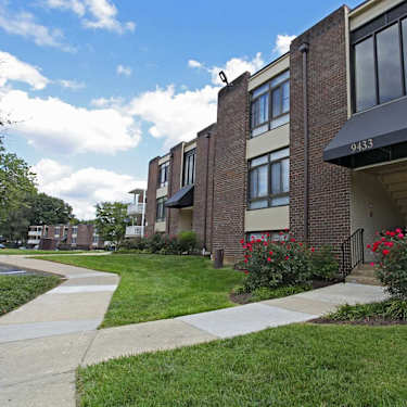 Southridge Apartments Townhomes 9523 Muirkirk Rd Laurel Md Apartments For Rent Rent Com