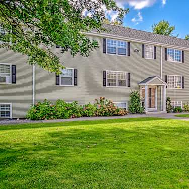 Cranberry Court Apartments 12 18 Tremont St Kingston Ma