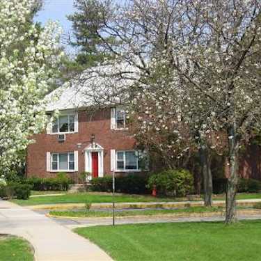 Wildwood Soundview Garden Apartments