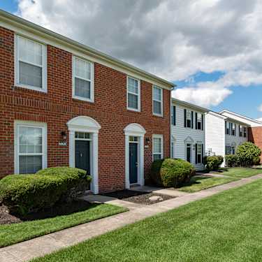 Sylvan Lakes 4035 Langston Pl Sylvania Oh Apartments For Rent Rent Com