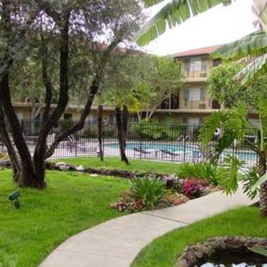 Waterstone At Pasadena 110 S El Nido Ave Pasadena Ca Apartments For Rent Rent Com