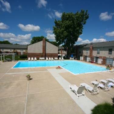 Grand Oaks Apartments 11284 Grand Oak Drive Grand Blanc Mi