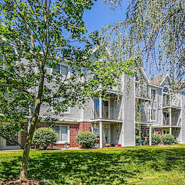Gull Prairie Gull Run Apartments And Townhomes 4495 Gull Run Dr Kalamazoo Mi Apartments For Rent Rent Com