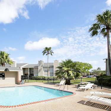The Shores 1515 Ennis Joslin Rd Corpus Christi Tx Apartments For Rent Rent Com