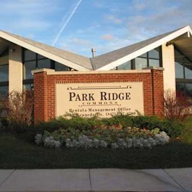 Park Ridge Commons 9030 Kennedy Dr Des Plaines Il Apartments For Rent Rent Com