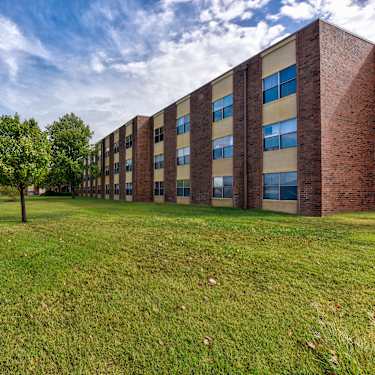 Huntington Pointe 6801 Wolflin Ave Amarillo Tx Apartments For Rent Rent Com