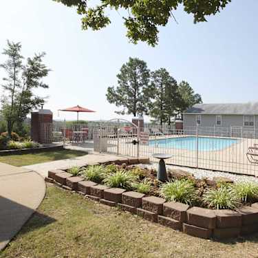 The Greens At The Rock 8305 Counts Massie Rd Maumelle Ar Apartments For Rent Rent Com