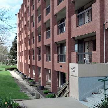 The Apartments On 2nd Street 2550 2nd St Cuyahoga Falls Oh Apartments For Rent Rent Com