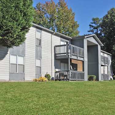 Legacy Pointe 9 Summertree Ln Greensboro Nc Apartments For Rent Rent Com