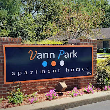Embassy 1290 Hatfield Drive Evansville In Apartments For Rent