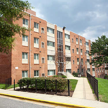 Cheverly Crossing 3839 64th Ave Hyattsville Md Apartments For Rent Rent Com