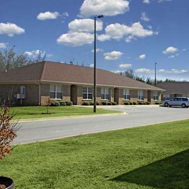 Deerbrooke Apartments 101 Deer Brooke Ln Florence Al Apartments For Rent Rent Com
