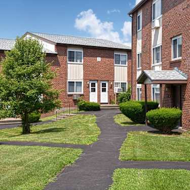 Newfield Towers 220 Newfield Street Middletown Ct Apartments For Rent Rent Com