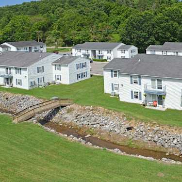 Willow Run Apartments 517 Douglas Ln Clinton Tn Apartments