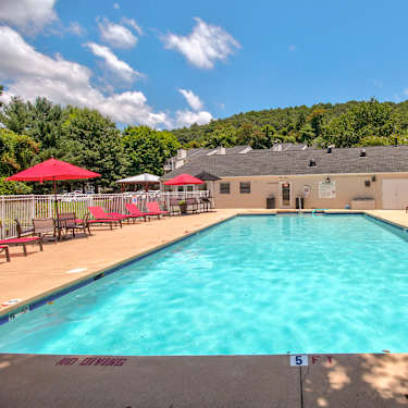 Woodberry 10 Alexander Drive Asheville Nc Apartments For Rent