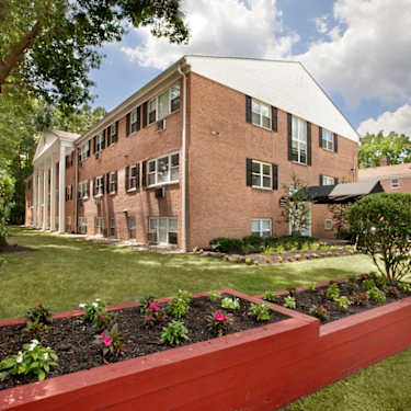 Hamilton Apartments 768 Hamilton Street Rahway Nj Apartments For Rent Rent Com