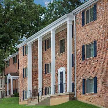 Deerfield Run Village Square North 13300 Deerfield Rd Laurel Md Apartments For Rent Rent Com