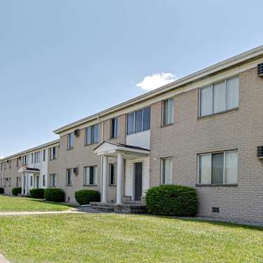 Warren Manor 21516 Dequindre Warren Mi Apartments For Rent