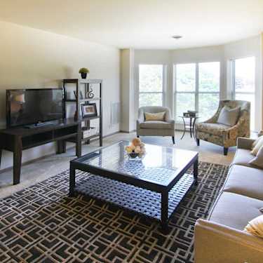 The Coventry 255 W Coventry Court Glendale Wi Apartments For