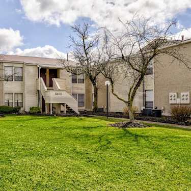 Lake Eden Apartments And Townhomes 5179 Dempster Dr Columbus Oh Apartments For Rent Rent Com