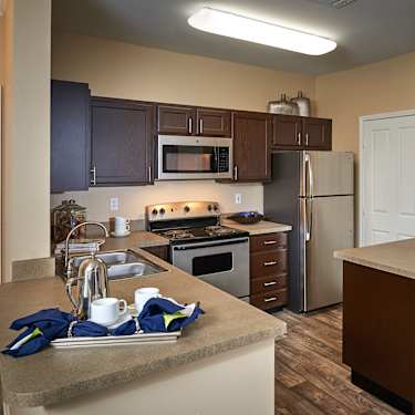 Legend Oaks 1250 S Dayton Ct Denver Co Apartments For Rent Rent Com