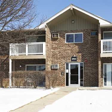 Renaissance At Carol Stream 201 Flame Dr Carol Stream Il Apartments For Rent Rent Com