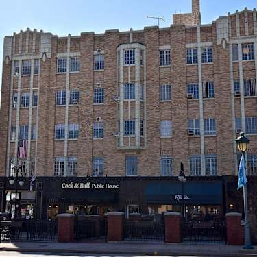 Hyde Park Terrace 2645 2549 Erie Avenue Cincinnati Oh Apartments For Rent Rent Com
