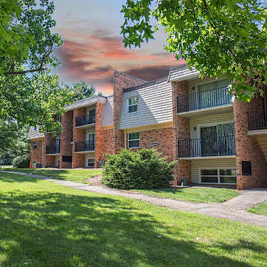 Sterlingwood Apartments