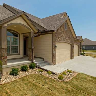 Timberline Ridge Townhomes 2400 Sw Taylor Court Waukee Ia