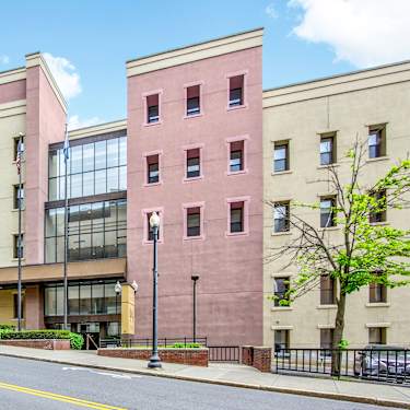 Downtown Pearl Pine Luxury Apartments 99 Pine Street Albany Ny Apartments For Rent Rent Com