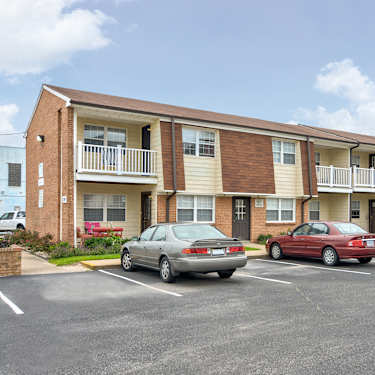 West Beach Apartments 219 W Ocean View Norfolk Va Apartments For Rent Rent Com