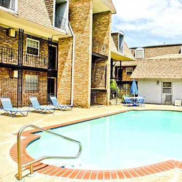 Rock Creek Apartments 4817 York St Metairie La Apartments For