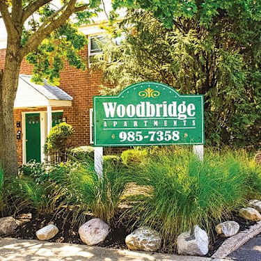 Woodbridge Apartments 10 Lee St Edison Nj Apartments For Rent Rent Com