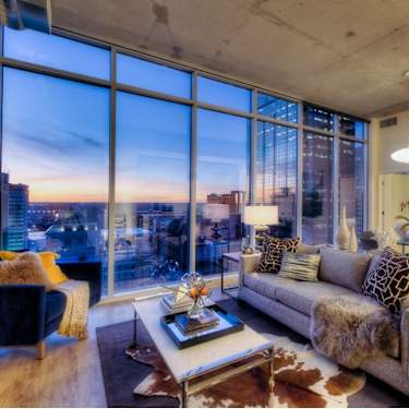 One Light Luxury Apartments 50 E 13th Street Kansas City Mo Apartments For Rent Rent Com
