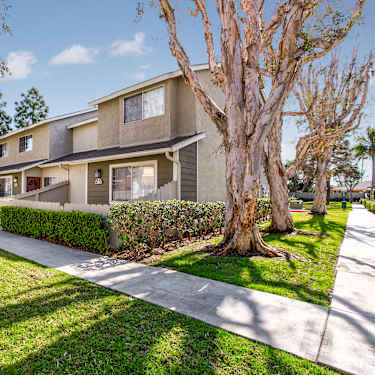 Sea Wind Apartments 2250 Vanguard Way Costa Mesa Ca