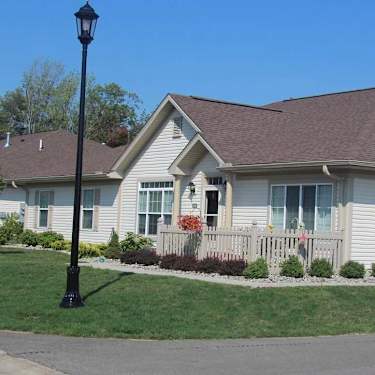 Cherry Hill 851 Cherry Hill Blvd Erie Pa Apartments For Rent Rent Com
