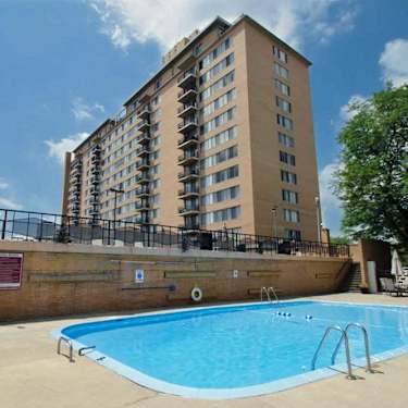 Executive Towers 1920 Collingwood Boulevard Toledo Oh