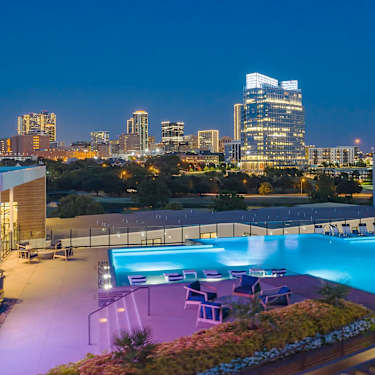 Trinity At Left Bank 411 Harrold St Fort Worth Tx Apartments For Rent Rent Com