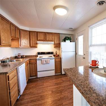 Saddle Club Townhomes 1 Gallowgate Ct Liverpool Ny Apartments