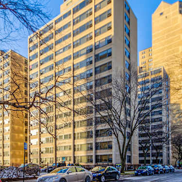 The Algonquin 1606 E Hyde Park Blvd Chicago Il Apartments For Rent Rent Com