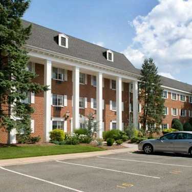 Summit House Apartments 12 Summit St West Orange Nj Apartments For Rent Rent Com