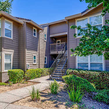 Lake Forest At El Dorado Hills 3025 Village Center Dr El Dorado Hills Ca Apartments For Rent Rent Com