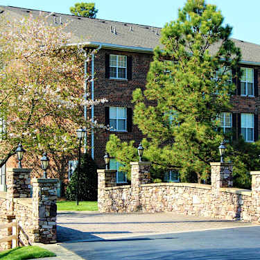 Alamance Reserve 1720 Old Saint Marks Church Rd Burlington Nc Apartments For Rent Rent Com
