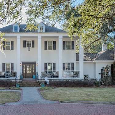 Plantation Oaks 2225 Ashley River Road Charleston Sc