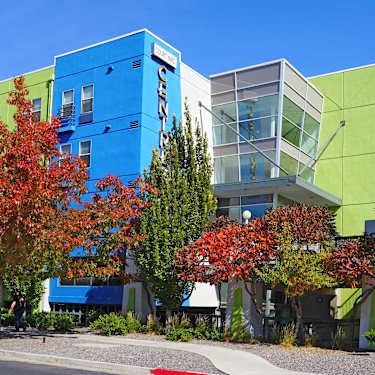 Courtyard Centre Apts 695 West 3rd Street Reno Nv Apartments