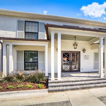 Chateaux Dijon Apartments 4155 Essen Lane Baton Rouge La