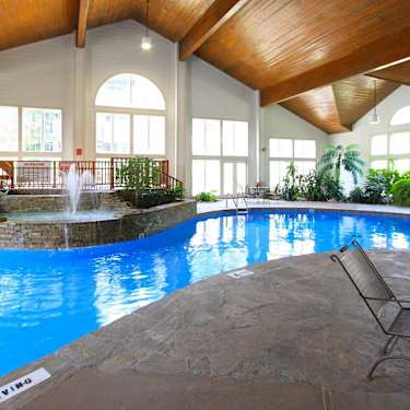 Apple Creek 14010 Dorcas Plaza Omaha Ne Apartments For Rent